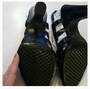 A2 by AEROSOLES Black Comfort heels